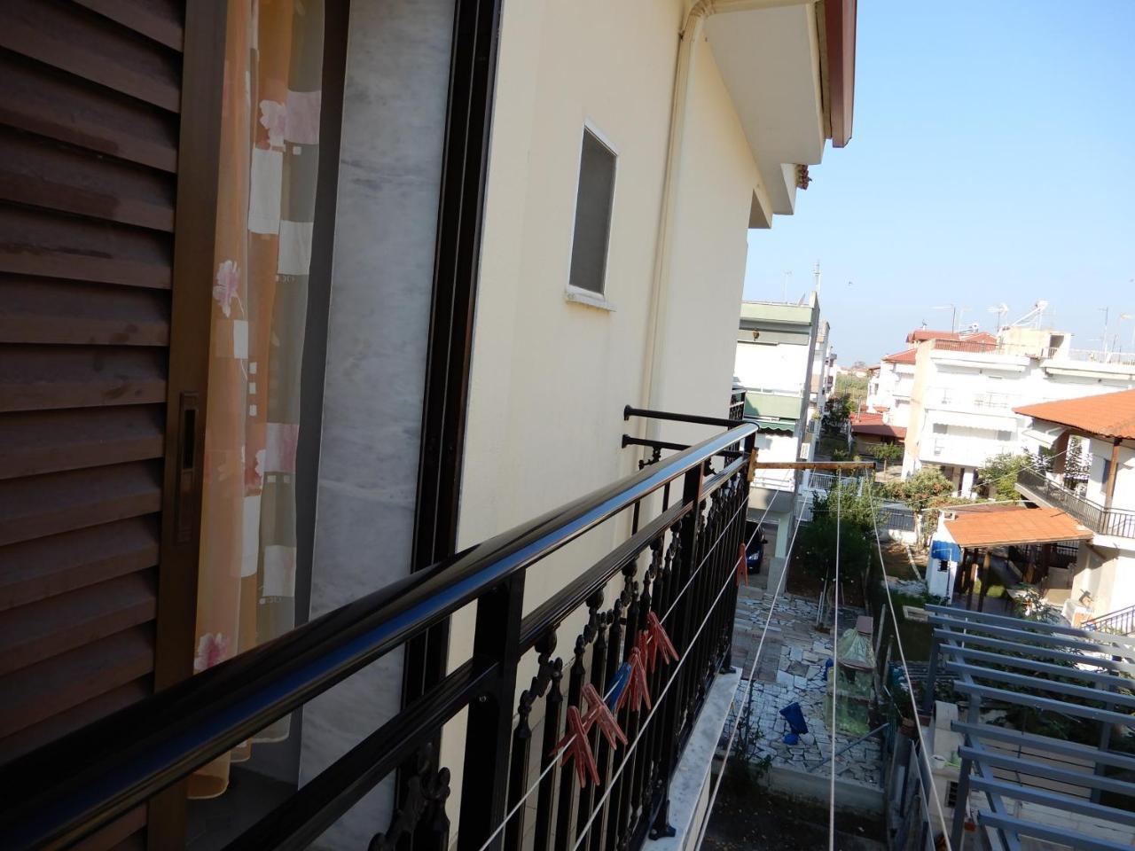 Sunshine Apartment Paralia Dionisiou Exterior foto